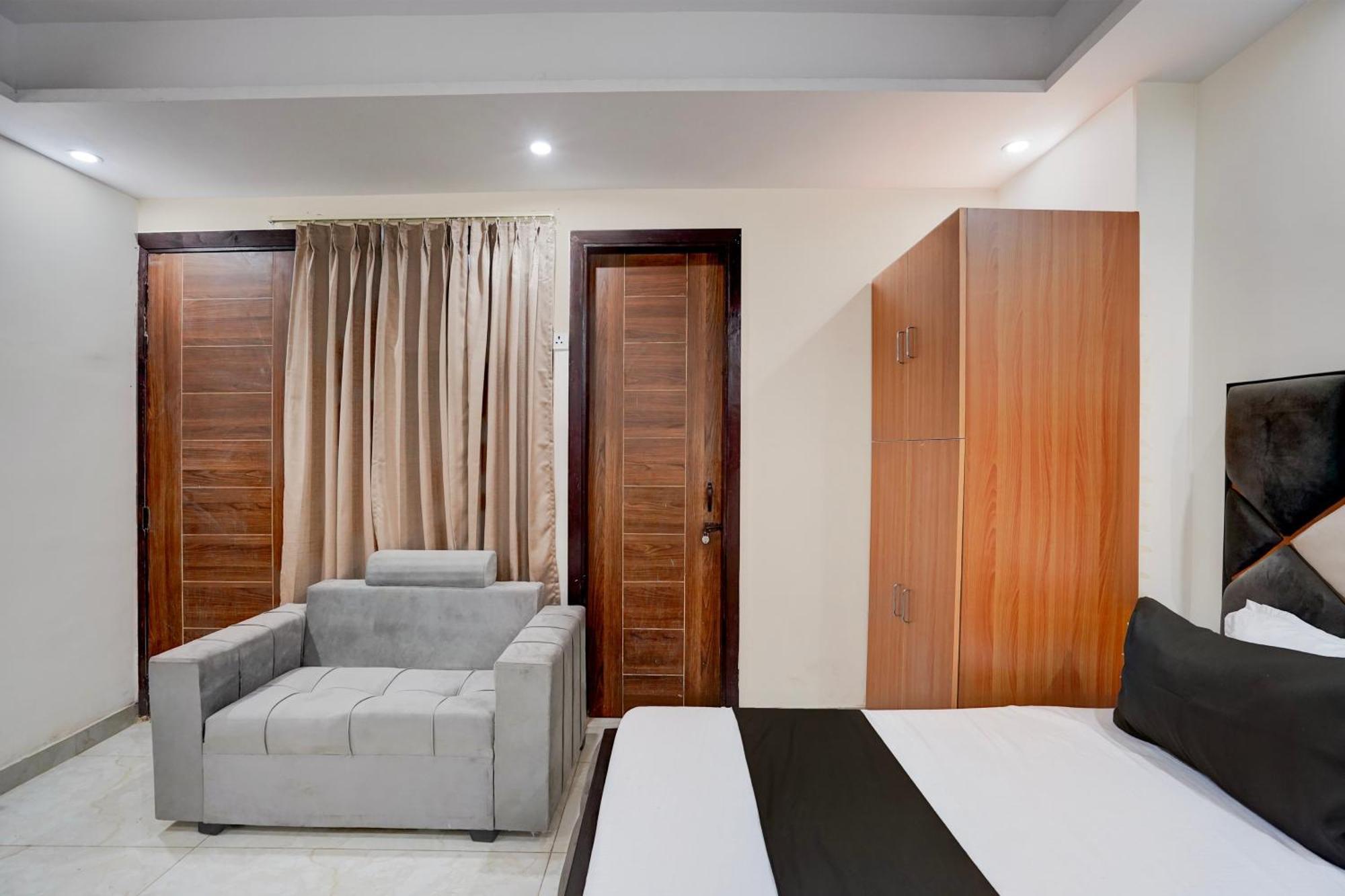 Hotel O R.N Residency Hotel Ghaziabad Luaran gambar